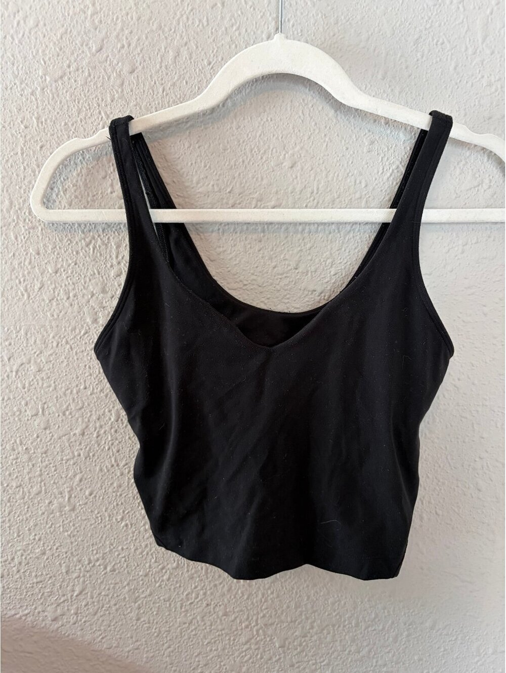 Lululemon Align Tank Black size 6. No removable pads. GUC for some light pilling